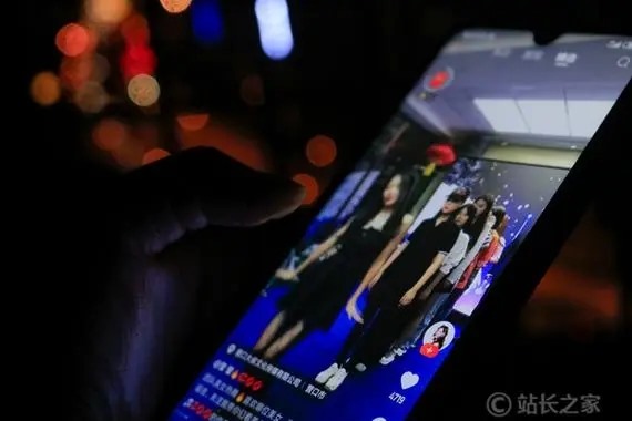 快手激萌可心做微商出售的是正品还是假货？虽然二维码可以扫出来但是?