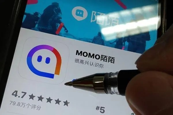 陌陌动态如何发表链接？